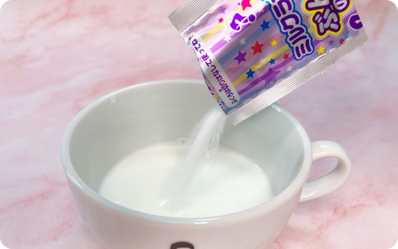 クラシエ　知育菓子　ミルクラボ　牛乳を分離する3